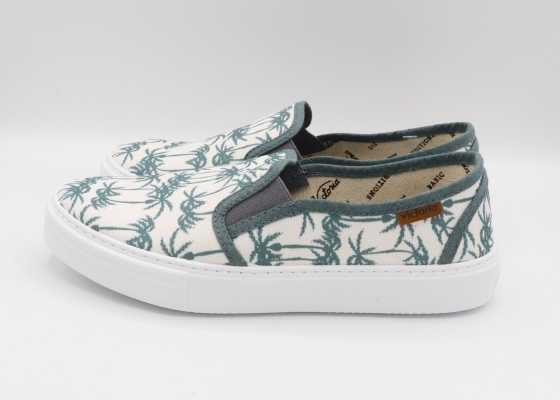 Pantofi slip on albi cu imprimeu palmieri verzi
